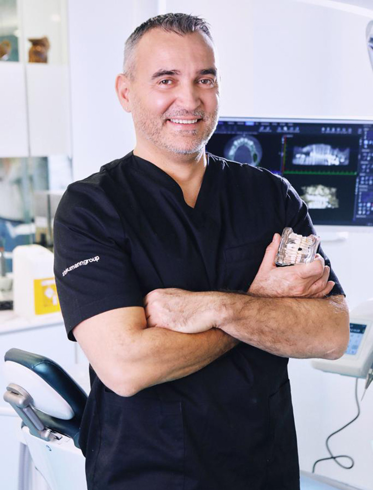 Mr sci dr stom. Aleksandar Stajčić.